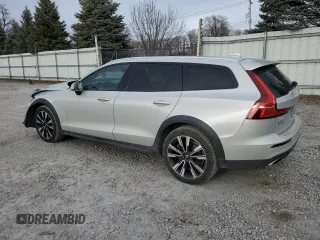 2021 Volvo V60 z VIN YV4102WK5M1068137, wystawiony jako Copart lot #43039304 z przebiegiem 46 349 mil mil oraz . Historia ofert i sprzedaży dostępna na DreamBid. Obrazek 2.