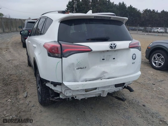 2016 Toyota RAV4 LE with VIN JTMZFREV0GD080773, listed as a IAAI auction lot 40927109 with 182,549 mi miles. Bid and sale history available at carsss.com. Image 6.