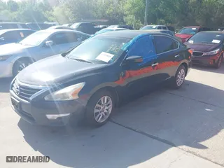 2015 Nissan Altima 2.5 with VIN 1N4AL3AP2FN308443, listed as a IAAI auction lot 41903828 with 219,522 mi miles. Bid and sale history available at carsss.com. Image 2.