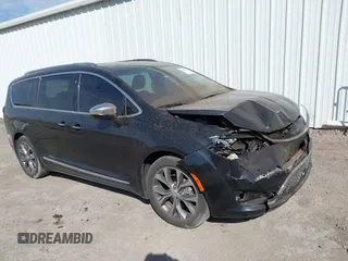2017 Chrysler Pacifica Limited z VIN 2C4RC1GG7HR545265, wystawiony jako IAAI lot #41881441 z przebiegiem 165 786 mil mil oraz . Historia ofert i sprzedaży dostępna na DreamBid. Obrazek 1.