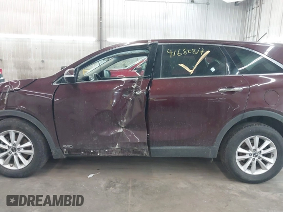 2019 Kia Sorento S V6 with VIN 5XYPGDA56KG483373, listed as a IAAI auction lot 41680817 with 91,970 mi miles. Bid and sale history available at carsss.com. Image 14.