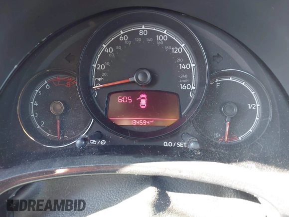 2017 Volkswagen Beetle 1.8T Fleet with VIN 3VWF17AT6HM618275, listed as a IAAI auction lot 41318611 with 134,594 mi miles. Bid and sale history available at carsss.com. Image 7.