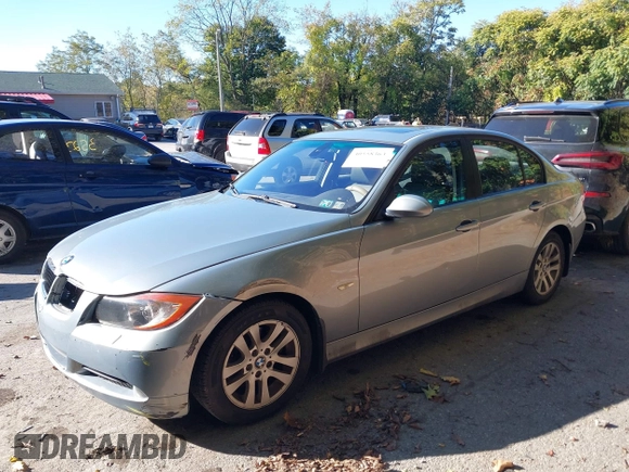 2006 BMW 3 Series 325xi with VIN WBAVD13576KV09164, listed as a IAAI auction lot 40558363 with 148,819 mi miles. Bid and sale history available at carsss.com. Image 2.