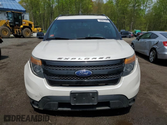 2013 Ford Explorer Sport with VIN 1FM5K8GT1DGC40276, listed as a Copart auction lot 50887045 with 211,993 mi miles and Clean Title. Bid and sale history available at carsss.com. Image 5.