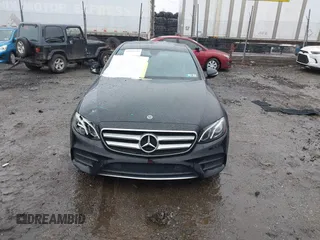 2018 Mercedes-Benz E with VIN WDDZF4KB5JA352116, listed as a IAAI auction lot 41863109 with 71,039 mi miles. Bid and sale history available at carsss.com. Image 13.