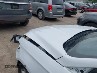 2017 Ford Fusion SE z VIN 3FA6P0H71HR413635, wystawiony jako IAAI lot #42507386 z przebiegiem 165 991 mil mil oraz . Historia ofert i sprzedaży dostępna na DreamBid. Obrazek 22.
