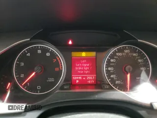 2009 Audi A4 z VIN WAUGF98K49A167487, wystawiony jako Copart lot #70488014 z przebiegiem 68 446 mil mil oraz Szkoda całkowita • Salvage title. Historia ofert i sprzedaży dostępna na DreamBid. Obrazek 9.