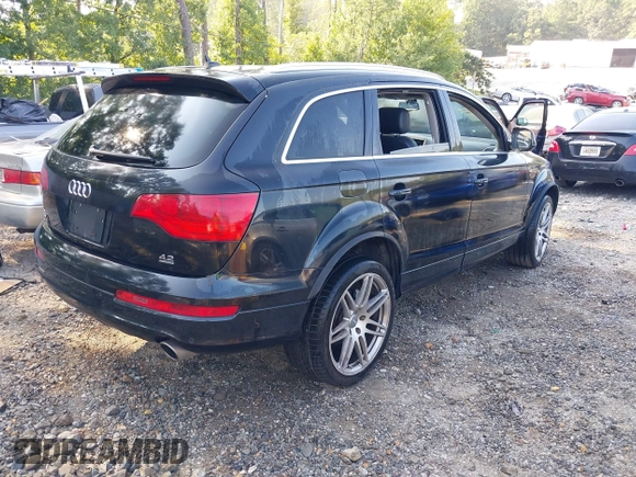 2008 Audi Q7 Premium with VIN WA1EV74L18D021295, listed as a IAAI auction lot 42653108 with 137,054 mi miles and . Bid and sale history available at DreamBid. Image 4.