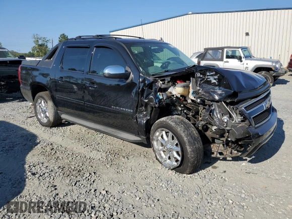 2010 Chevrolet Avalanche LT with VIN 3GNNCFE0XAG266980, listed as a Copart auction lot 69102634 with 40,978 mi miles and Salvage Title. Bid and sale history available at carsss.com. Image 4.