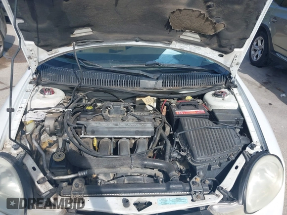 2000 Dodge Neon Highline with VIN 1B3ES46C7YD867085, listed as a IAAI auction lot 41872411 with 190,734 mi miles. Bid and sale history available at carsss.com. Image 10.
