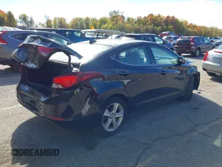 2016 Hyundai Elantra SE with VIN 5NPDH4AE8GH778894, listed as a IAAI auction lot 40587250 with 91,274 mi miles and . Bid and sale history available at DreamBid. Image 4.