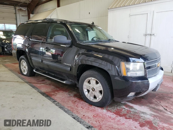 2010 Chevrolet Tahoe LT z VIN 1GNUKBE01AR176625, wystawiony jako Copart lot #59802355 z przebiegiem 99 056 mil mil oraz Czysty tytuł • Clean title. Historia ofert i sprzedaży dostępna na DreamBid. Obrazek 4.