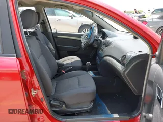 2007 Chevrolet Aveo LS z VIN KL1TD56617B132166, wystawiony jako IAAI lot #42156146 z przebiegiem 190 769 mil mil oraz . Historia ofert i sprzedaży dostępna na DreamBid. Obrazek 5.