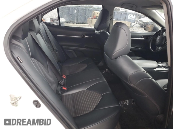 2019 Toyota Camry LE with VIN 4T1B11HK4KU272902, listed as a Copart auction lot 84097484 with 94,433 mi miles and Clean Title. Bid and sale history available at carsss.com. Image 10.