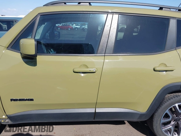 2015 Jeep Renegade Latitude with VIN ZACCJBBT7FPB35993, listed as a IAAI auction lot 42055165 with 65,413 mi miles. Bid and sale history available at carsss.com. Image 15.