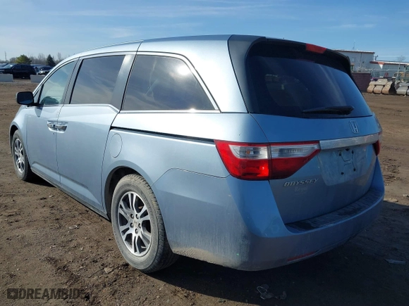 2011 Honda Odyssey EX-L with VIN 5FNRL5H68BB029724, listed as a IAAI auction lot 41854698 with 171,600 mi miles. Bid and sale history available at carsss.com. Image 3.