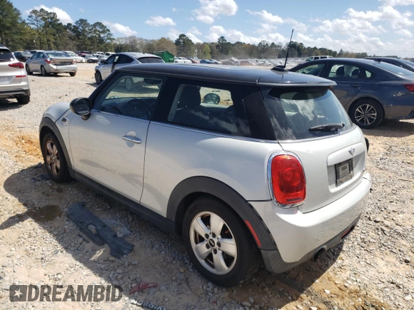 2014 MINI Hardtop with VIN WMWXM5C58ET933123, listed as a Copart auction lot 49443185 with 152,771 mi miles and Salvage Title. Bid and sale history available at DreamBid. Image 2.