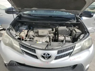 2015 Toyota RAV4 LE with VIN JTMBFREV5FD164524, listed as a Copart auction lot 61416385 with 185,933 mi miles and Salvage title. Bid and sale history available at DreamBid. Image 12.