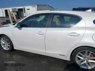 2014 Lexus CT 200h с VIN JTHKD5BH3E2208137, выставлен на аукционе IAAI как лот 42589644 с пробегом 137 761 миль миль и . История ставок и продаж доступна на DreamBid. Изображение 14.