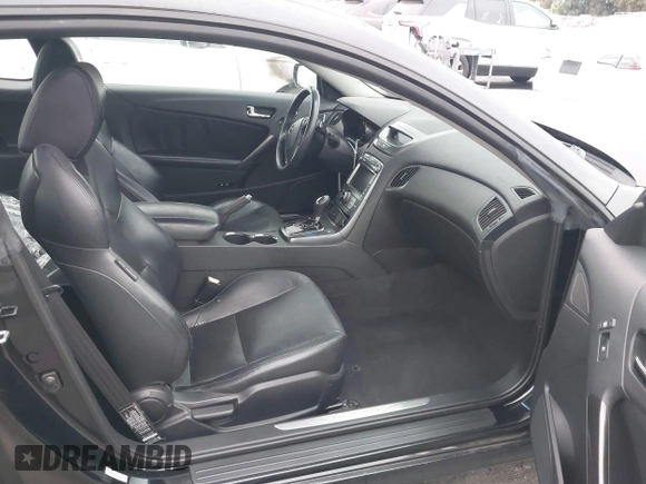 2012 Hyundai Genesis Coupe Grand Touring with VIN KMHHU6KH9CU071252, listed as a IAAI auction lot 42358871 with 92,528 mi miles and . Bid and sale history available at DreamBid. Image 5.