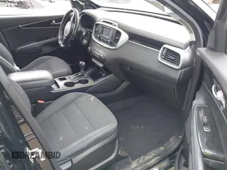 2016 Kia Sorento LX with VIN 5XYPGDA39GG153135, listed as a IAAI auction lot 41903352 with 144,557 mi miles. Bid and sale history available at carsss.com. Image 5.