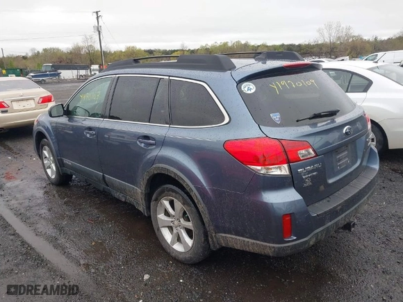 2014 Subaru Outback 2.5i Premium with VIN 4S4BRBCC4E3212594, listed as a IAAI auction lot 41970109 with 167,904 mi miles. Bid and sale history available at carsss.com. Image 3.