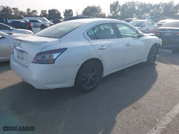2014 Nissan Maxima 3.5 SV with VIN 1N4AA5AP4EC480646, listed as a IAAI auction lot 41730852 with 108,855 mi miles. Bid and sale history available at carsss.com. Image 4.