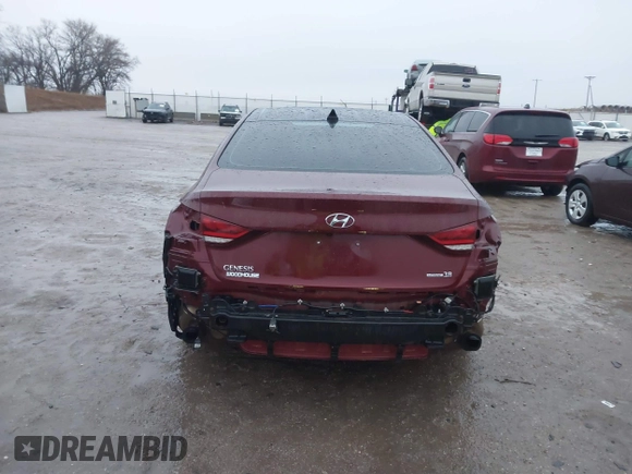 2015 Hyundai Genesis 3.8L with VIN KMHGN4JE5FU028777, listed as a IAAI auction lot 41222805 with 58,104 mi miles. Bid and sale history available at carsss.com. Image 17.