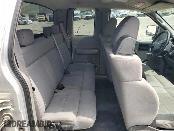 2005 Ford F-150 STX с VIN 1FTRX14W45FB50432, выставлен на аукционе Copart как лот 55285845 с пробегом 272 708 миль миль и Списание • Salvage title. История ставок и продаж доступна на DreamBid. Изображение 10.