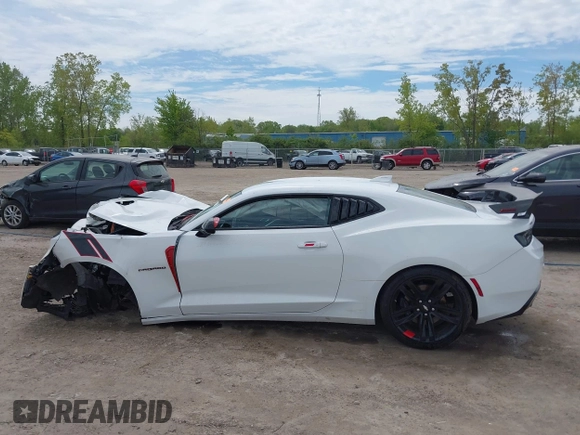 2018 Chevrolet Camaro 2SS with VIN 1G1FH1R77J0184548, listed as a IAAI auction lot 42232532 with 35,994 mi miles and . Bid and sale history available at DreamBid. Image 15.