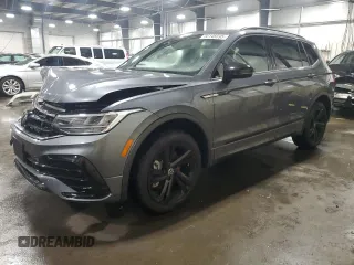 2024 Volkswagen Tiguan SE R-Line Black с VIN 3VV8B7AX5RM200935, выставлен на аукционе Copart как лот 56145595 с пробегом 1 241 миль миль и Списание • Salvage title. История ставок и продаж доступна на DreamBid. Изображение 1.