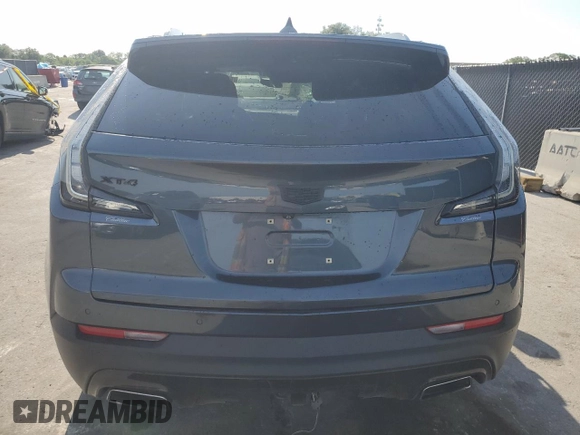2019 Cadillac XT4 FWD Sport z VIN 1GYFZER47KF103820, wystawiony jako Copart lot #58593665 z przebiegiem 53 285 mil mil oraz Tytuł czysty. Historia ofert i sprzedaży dostępna na DreamBid. Obrazek 6.
