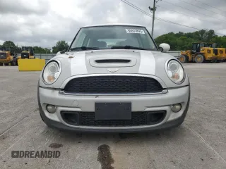 2011 MINI Hardtop S with VIN WMWSV3C57BTY14891, listed as a Copart auction lot 55833895 with 105,545 mi miles and Clean Title. Bid and sale history available at DreamBid. Image 5.