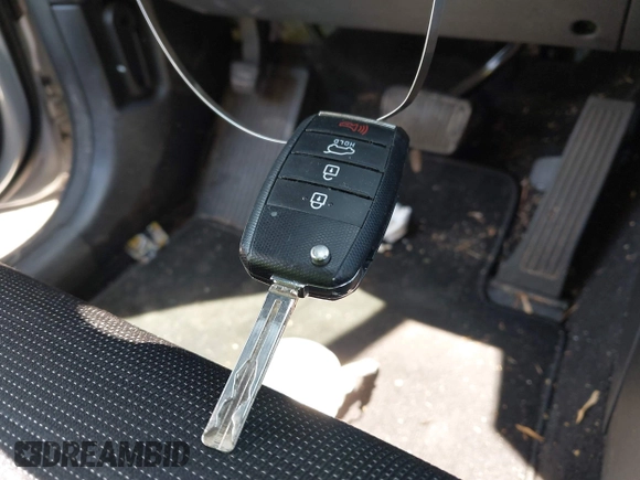 2018 Kia Sportage LX with VIN KNDPM3AC6J7422408, listed as a IAAI auction lot 41918342 with 104,385 mi miles and . Bid and sale history available at carsss.com. Image 11.