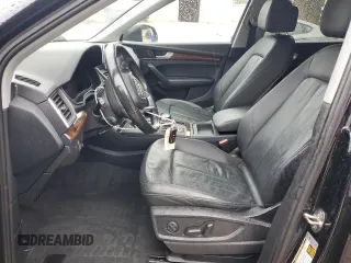 2018 Audi Q5 Premium Plus z VIN WA1BNAFY1J2011683, wystawiony jako Copart lot #57989875 z przebiegiem 135 815 mil mil oraz Szkoda całkowita • Salvage title. Historia ofert i sprzedaży dostępna na DreamBid. Obrazek 7.