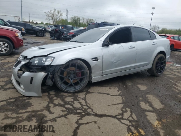 2009 Pontiac G8 GT z VIN 6G2EC57Y89L201198, wystawiony jako Copart lot #54964735 z przebiegiem 130 139 mil mil oraz Szkoda całkowita • Salvage title. Historia ofert i sprzedaży dostępna na DreamBid. Obrazek 1.