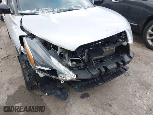 2020 Nissan Kicks SR z VIN 3N1CP5DV0LL567475, wystawiony jako IAAI lot #41437058 z przebiegiem 46 286 mil mil oraz . Historia ofert i sprzedaży dostępna na DreamBid. Obrazek 6.