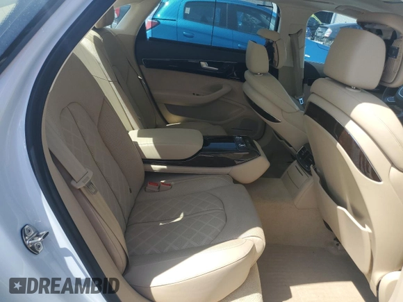 2015 Audi A8 3.0T z VIN WAU3GAFD9FN033886, wystawiony jako Copart lot #60137395 z przebiegiem 48 281 mil mil oraz Szkoda całkowita • Salvage title. Historia ofert i sprzedaży dostępna na DreamBid. Obrazek 10.