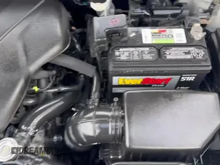 2013 Hyundai Veloster w/Black Int z VIN KMHTC6AD0DU137958, wystawiony jako Copart lot #84753465 z przebiegiem 135 718 mil mil oraz Czysty tytuł • Clean title. Historia ofert i sprzedaży dostępna na DreamBid. Obrazek 11.