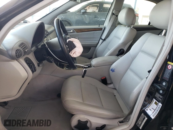 2007 Mercedes-Benz C 230 Sport с VIN WDBRF52H77F924124, выставлен на аукционе Copart как лот 59663595 с пробегом 126 935 миль миль и Списание • Salvage title. История ставок и продаж доступна на DreamBid. Изображение 7.