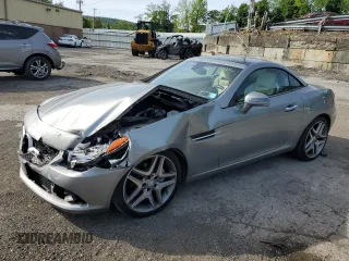 2015 Mercedes-Benz SLK 250 с VIN WDDPK4HA1FF106580, выставлен на аукционе Copart как лот 57462625 с пробегом 37 971 миль миль и Списание • Salvage title. История ставок и продаж доступна на DreamBid. Изображение 1.