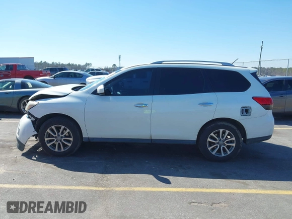 2016 Nissan Pathfinder Platinum with VIN 5N1AR2MM2GC643957, listed as a IAAI auction lot 41650970 with 165,177 mi miles. Bid and sale history available at carsss.com. Image 14.