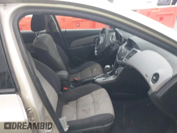 2014 Chevrolet Cruze LS with VIN 1G1PA5SH6E7132957, listed as a IAAI auction lot 42146562 with 130,117 mi miles and . Bid and sale history available at DreamBid. Image 5.
