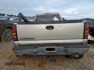 2002 Chevrolet Silverado 3500 LT with VIN 1GCJK33152F107596, listed as a Copart auction lot 82113704 with 194,341 mi miles and Salvage Title. Bid and sale history available at carsss.com. Image 6.