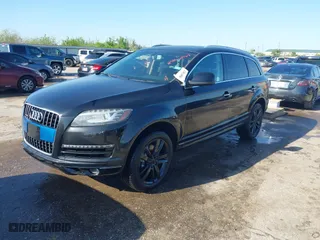 2015 Audi Q7 3.0T Premium Plus with VIN WA1LGAFE7FD030433, listed as a IAAI auction lot 41860767 with NaN miles. Bid and sale history available at carsss.com. Image 17.