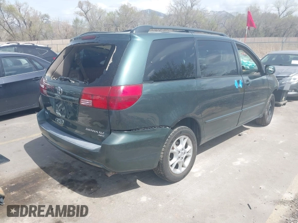2005 Toyota Sienna XLE with VIN 5TDBA22C65S040922, listed as a IAAI auction lot 41988449 with 292,167 mi miles. Bid and sale history available at carsss.com. Image 4.