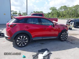 2019 Mazda CX-3 Grand Touring with VIN JM1DKFD70K0431771, listed as a IAAI auction lot 41589257 with 90,119 mi miles. Bid and sale history available at carsss.com. Image 13.