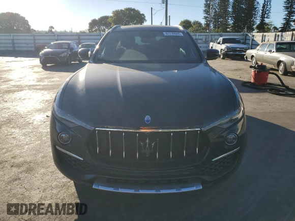 2020 Maserati Levante GranLusso with VIN ZN661XUL1LX354981, listed as a Copart auction lot 82230644 with 53,057 mi miles and Non Repairable. Bid and sale history available at carsss.com. Image 5.