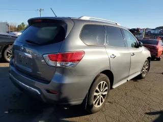 2016 Nissan Pathfinder S with VIN 5N1AR2MM5GC625419, listed as a Copart auction lot 76701754 with 102,522 mi miles and Salvage Title. Bid and sale history available at carsss.com. Image 3.