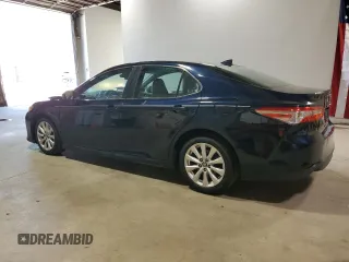 2020 Toyota Camry LE with VIN 4T1C11AK0LU899029, listed as a Copart auction lot 54781605 with 71,555 mi miles and Clean Title. Bid and sale history available at carsss.com. Image 2.